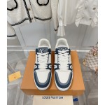 Louis Vuitton couple's latest color scheme sneakers