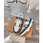 Louis Vuitton couple's latest color scheme sneakers