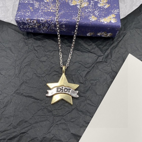 Dior necklace