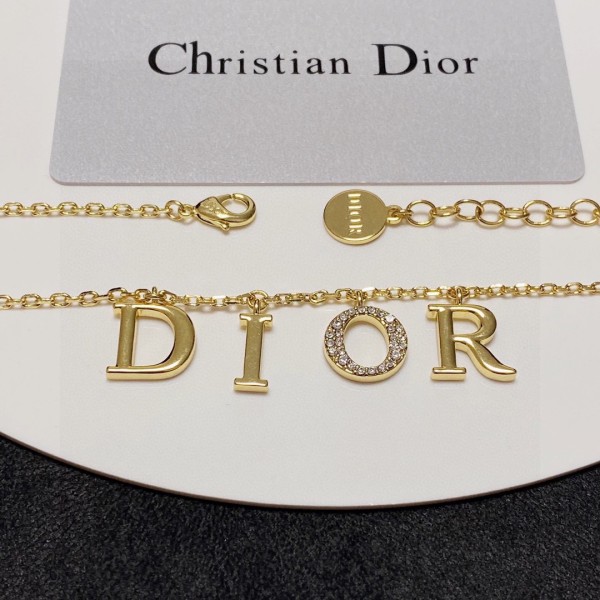 Dior necklace