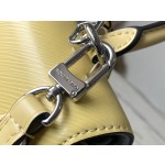 𝐋𝐎𝐔𝐈𝐒𝐕𝐔𝐈𝐓𝐓𝐎𝐍 M22617 This Cluny Mini Handbag