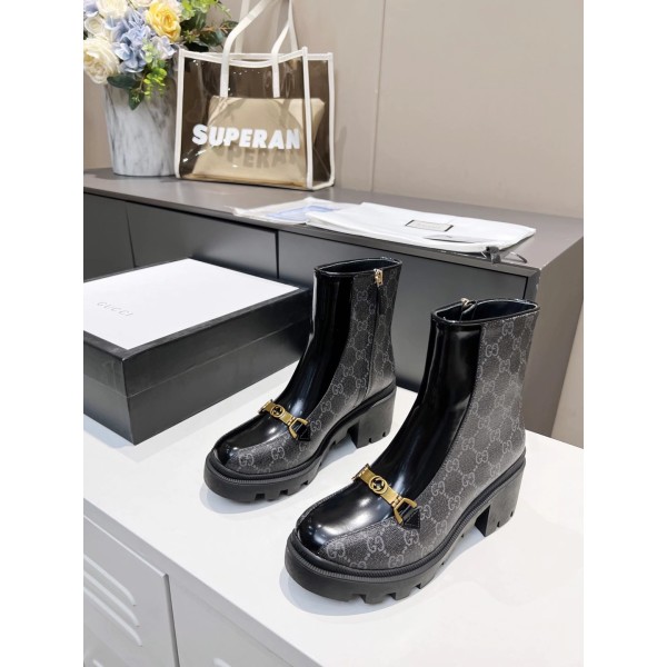Gucci Vintage British Front Metal Logo Decorative Boots