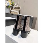 Gucci Vintage British Front Metal Logo Decorative Boots
