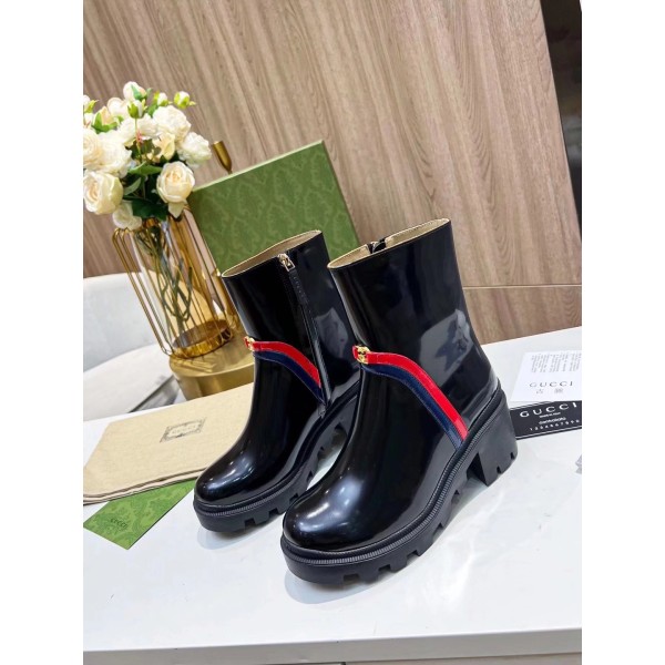 Gucci Vintage British Front Metal Logo Decorative Boots