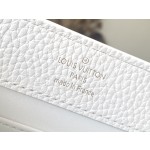 𝐋𝐎𝐔𝐈𝐒𝐕𝐔𝐈𝐓𝐓𝐎𝐍 M22606 White Colorful Gold Buckle Mini Capsines BB Handbag