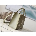 𝐋𝐎𝐔𝐈𝐒𝐕𝐔𝐈𝐓𝐓𝐎𝐍 M46569 new grass green OnTheGo small size handbag