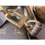 𝐋𝐎𝐔𝐈𝐒𝐕𝐔𝐈𝐓𝐓𝐎𝐍 M46677 This Keepall Bandouliere55 travel bag