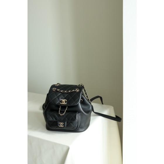 𝐂𝐇𝐀𝐍𝐄𝐋 Retro Classic Backpack