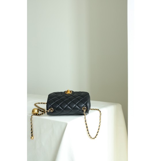 𝐂𝐇𝐀𝐍𝐄𝐋 Little Golden Ball Cf Fat Fang