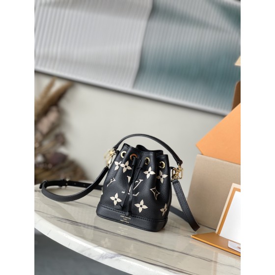 𝐋𝐎𝐔𝐈𝐒𝐕𝐔𝐈𝐓𝐓𝐎𝐍 Duty free version M46291