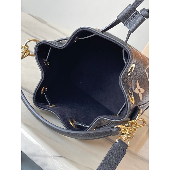 𝐋𝐎𝐔𝐈𝐒𝐕𝐔𝐈𝐓𝐓𝐎𝐍 Duty free version M46291