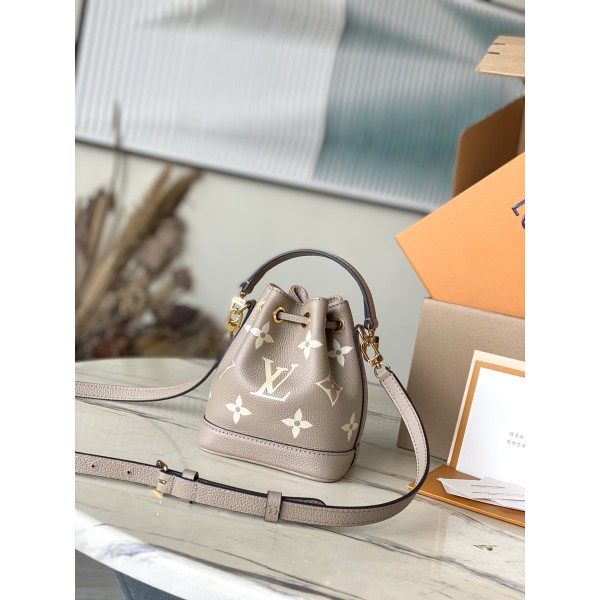 𝐋𝐎𝐔𝐈𝐒𝐕𝐔𝐈𝐓𝐓𝐎𝐍 Duty free version M46291