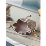 𝐋𝐎𝐔𝐈𝐒𝐕𝐔𝐈𝐓𝐓𝐎𝐍 Duty free version M46291