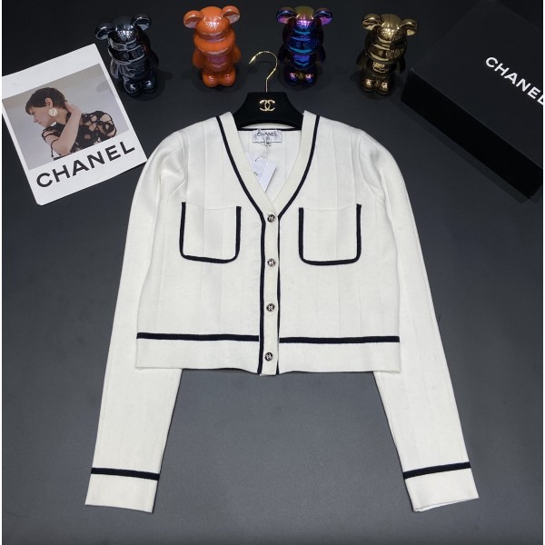 CHANEL CARDIGAN TOP