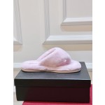 CHANEL bread plush herringbone mop