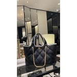 CHANEL 23A New Beach Bag