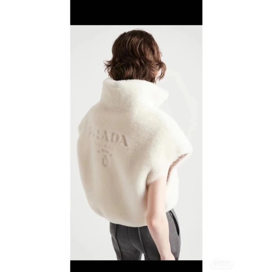 Leather and fur integrated B23 (consult customer service to confirm the size before placing an order for customized products)