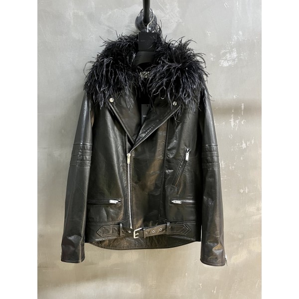 Before placing an order, you must consult customer service to confirm the size