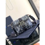 Dior 8 handbag comes with shoulder strap number: 2ESCA458CDP_ H36B (477737)