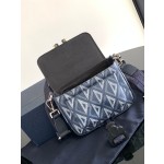 Dior 8 handbag comes with shoulder strap number: 2ESCA458CDP_ H36B (477737)