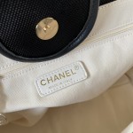 CHANEL Beach Bag Shopping Bag Model Number: AS93786