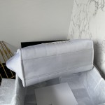 CHANEL Beach Bag Shopping Bag Model Number: AS93786