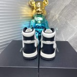 𝐀𝐌𝐢𝐑 Low cut bone shoes