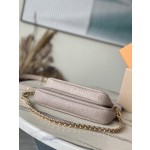 𝐋𝐎𝐔𝐈𝐒𝐕𝐔𝐈𝐓𝐓𝐎𝐍 Duty free version M80399