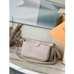 𝐋𝐎𝐔𝐈𝐒𝐕𝐔𝐈𝐓𝐓𝐎𝐍 Duty free version M80399