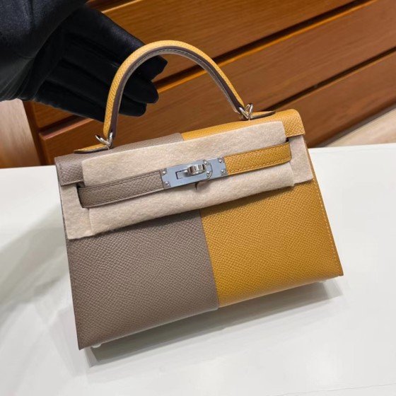 Kellymini 19cm Three Panel Color Ck18 Elephant Grey/2S Sesame Inner Panel Deep Sea Blue Silver Button