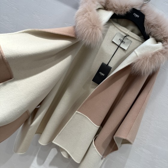 FENDI 23 Autumn/Winter New Product Color Block Hooded Cape Coat