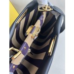 FENDI Peekaboo ISeeU handbag model number: 018