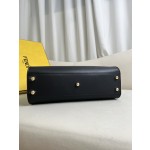 FENDI Peekaboo ISeeU handbag model number: 018