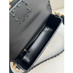 FENDI Baguette series lychee pattern model number: 600