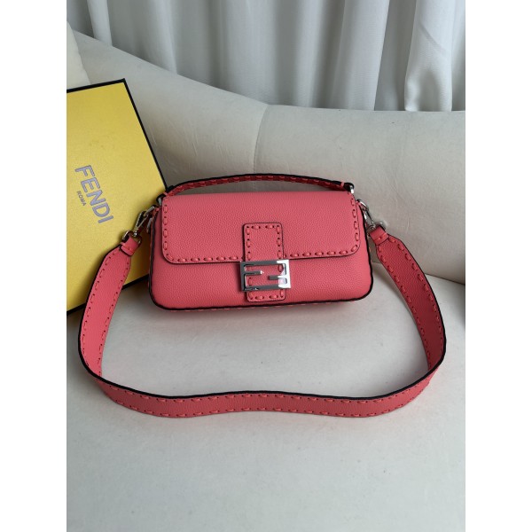 FENDI Baguette series lychee pattern model number: 600
