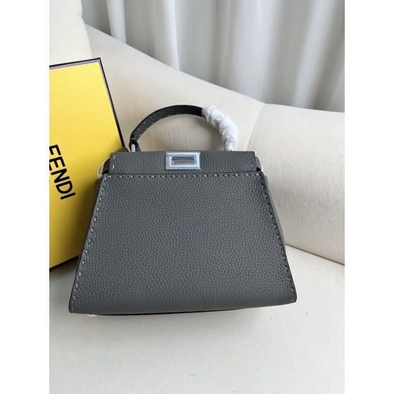 FENDI PEEKABOO Art. No.: 8BN266