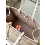 𝐋𝐎𝐔𝐈𝐒𝐕𝐔𝐈𝐓𝐓𝐎𝐍 Duty free version M21575