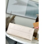 𝐋𝐎𝐔𝐈𝐒𝐕𝐔𝐈𝐓𝐓𝐎𝐍 Duty free version M46531