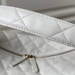 CHANEL 23b New Hippy Hobo AS4339