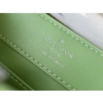 𝐋𝐎𝐔𝐈𝐒𝐕𝐔𝐈𝐓𝐓𝐎𝐍 M48865 green crocodile pattern silver buckle
