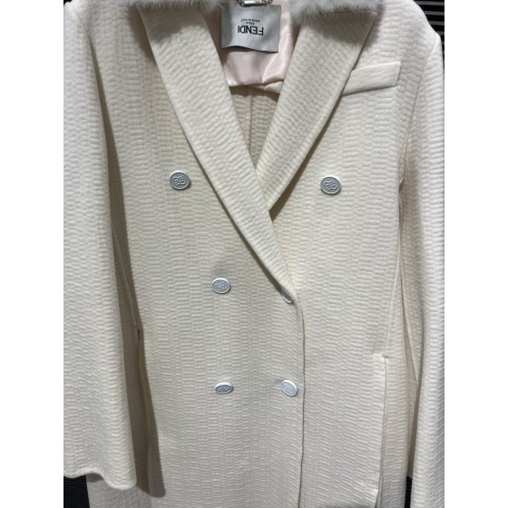 FENDI coat G79 (consult customer service to confirm size before placing an order)