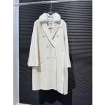 FENDI coat G79 (consult customer service to confirm size before placing an order)