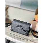 𝐋𝐎𝐔𝐈𝐒𝐕𝐔𝐈𝐓𝐓𝐎𝐍 Duty free version M81783