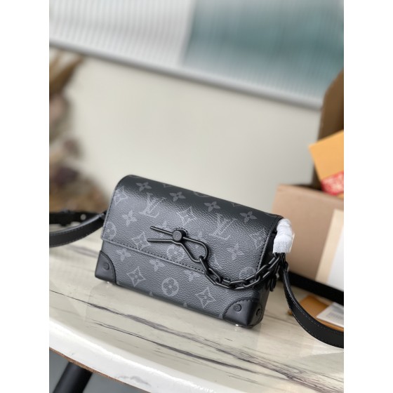 𝐋𝐎𝐔𝐈𝐒𝐕𝐔𝐈𝐓𝐓𝐎𝐍 Duty free version M81783