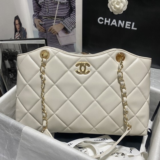 CHANEL 23bag Shopping Bag Model Number: As3689