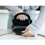 CHANEL 𝟮𝟯 K Kelly Handle Pack Black Large