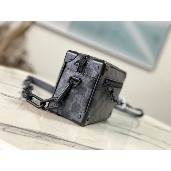 𝐋𝐎𝐔𝐈𝐒𝐕𝐔𝐈𝐓𝐓𝐎𝐍 N44735 Black Mini Soft Trunk handbag