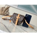 LOUIS VUITTON M46643 This Micro Chantily handbag