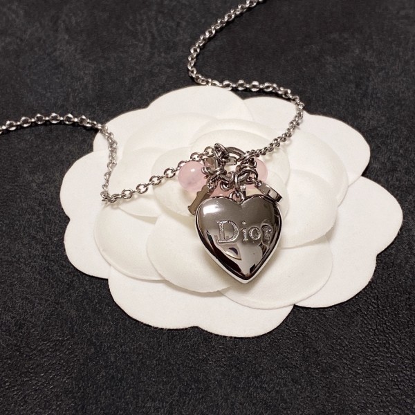 Dior necklace