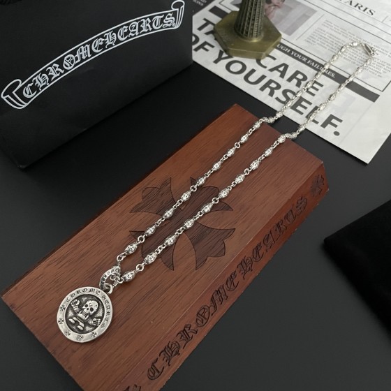 Croix Classic Retro Skull Head Pendant